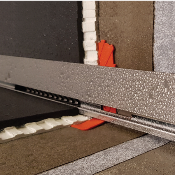 Душевой лоток Berges Wall 091056 с решеткой 60x5 см, прямой выпуск, с возможностью изменения длины, цвет хром глянец - фото 1