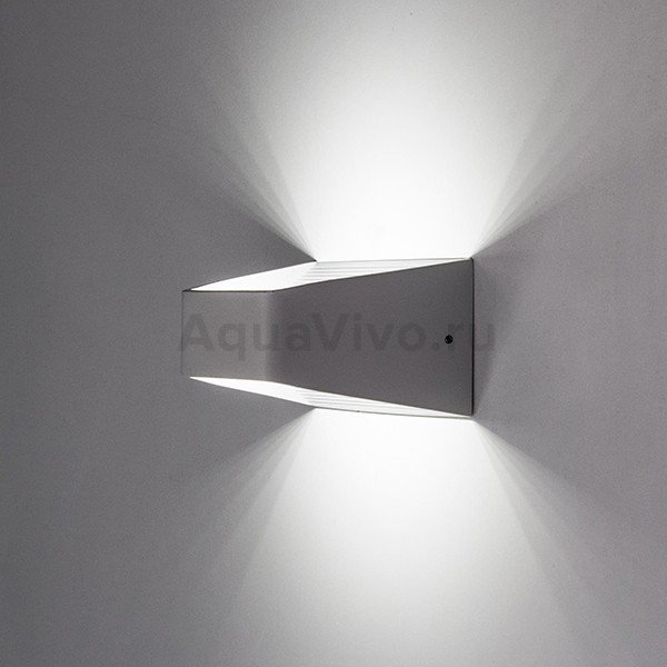 Настенный светильник Citilux Декарт CL704310, арматура белая, плафон металл белый, 18х10 см