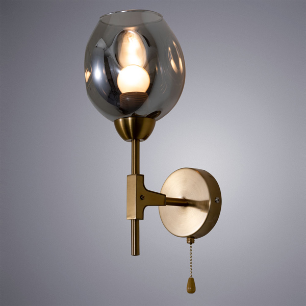 Бра Arte Lamp Yuka A7759AP-1PB, арматура медь, плафон стекло дымчатое, 15х23 см - фото 1