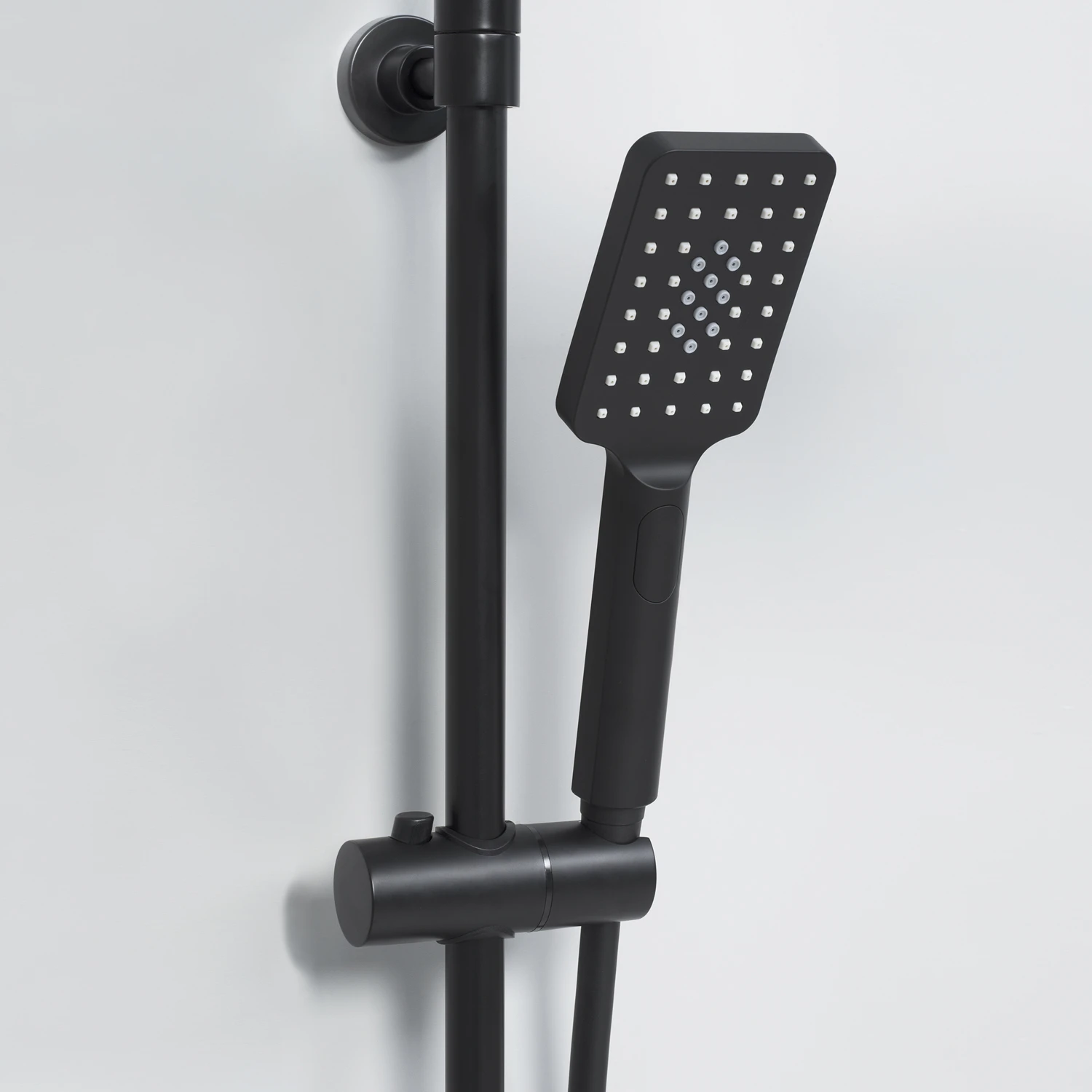 Душевая стойка WasserKRAFT A29901 Thermo, с верхним душем, термостатическим смесителем, цвет черный
