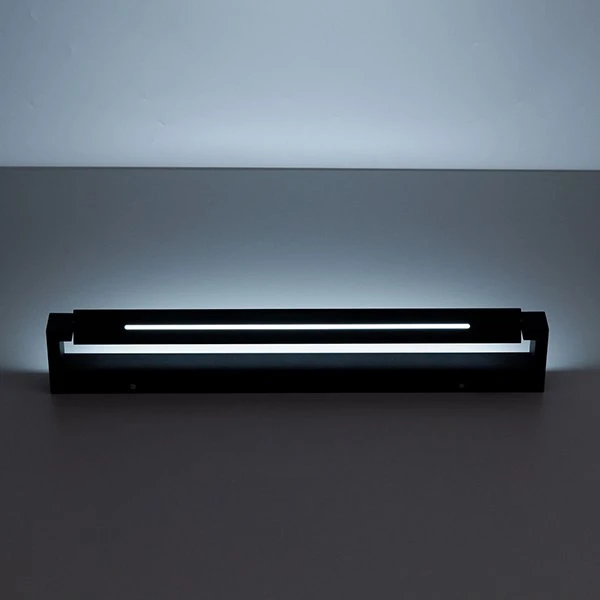Настенный светильник Citilux Визор CL708261N, арматура черная, плафон полимер белый, 60х9 см - фото 1